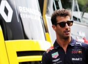 爱游戏世界杯2026-雷诺车队横扫阿斯顿马丁，佩雷兹带队取胜