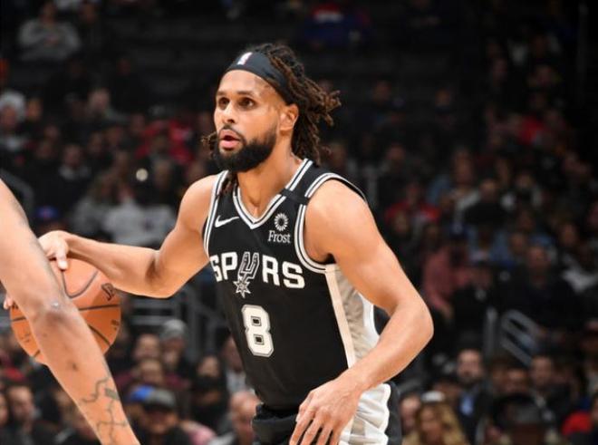 山东队险胜马刺，乔治关键制胜