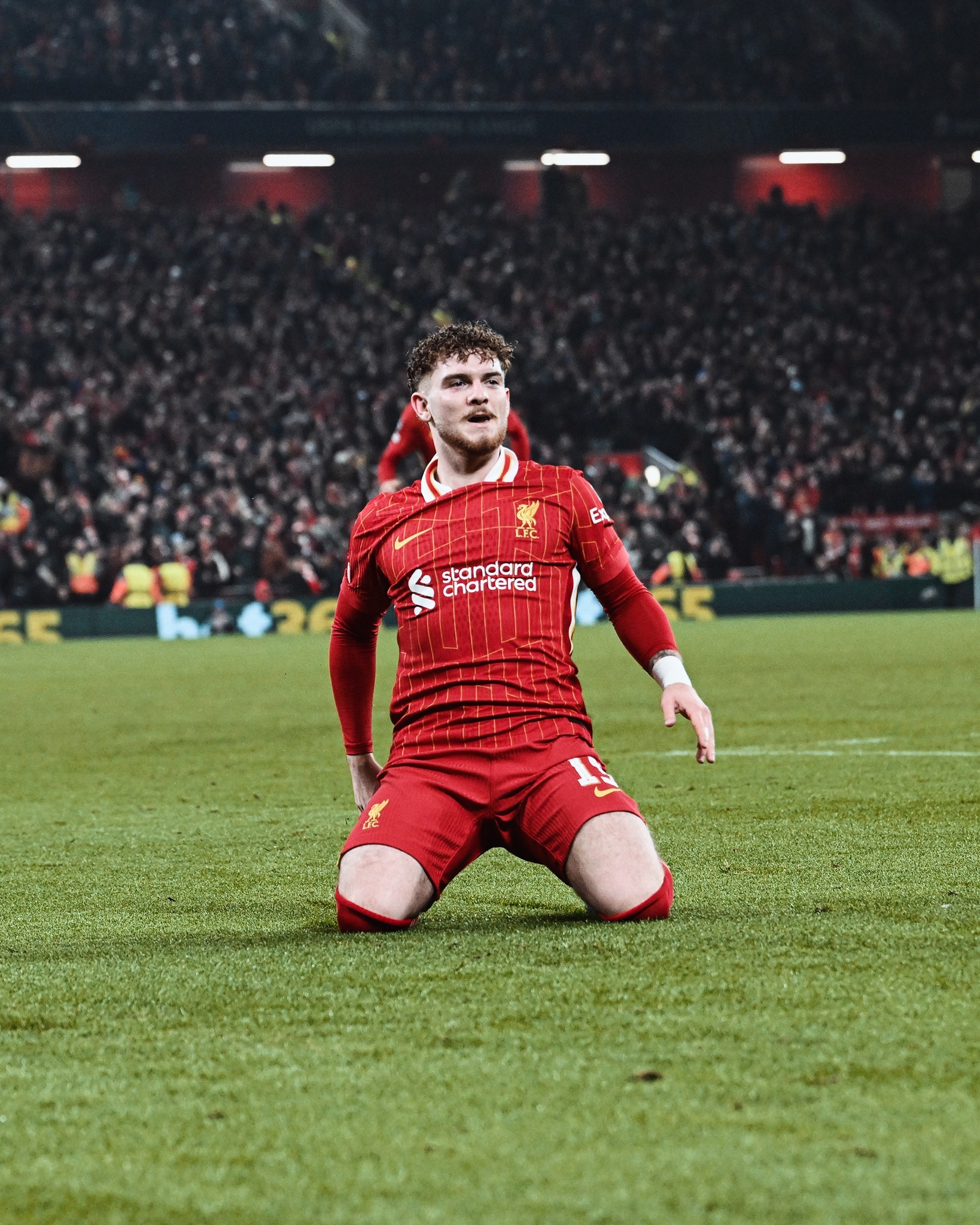 阿根廷轻取利物浦，阿奎罗爆发神勇