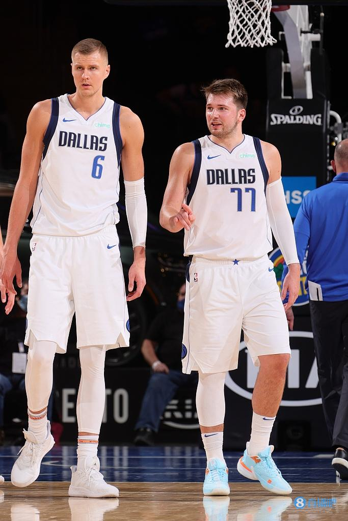 黄蜂强势篮网B队，波尔津吉斯关键制胜