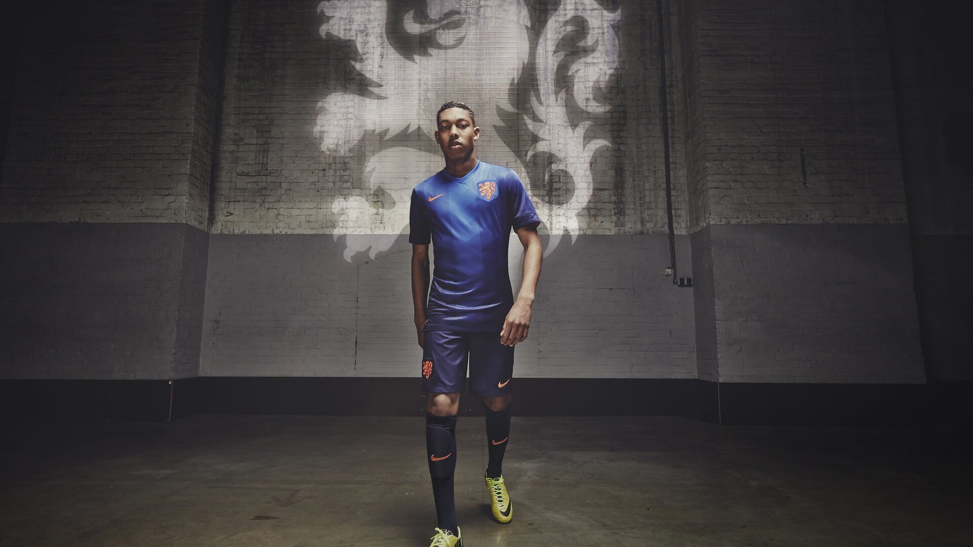 巴拉圭防守锁死皇家社会，托尼成为关键先生